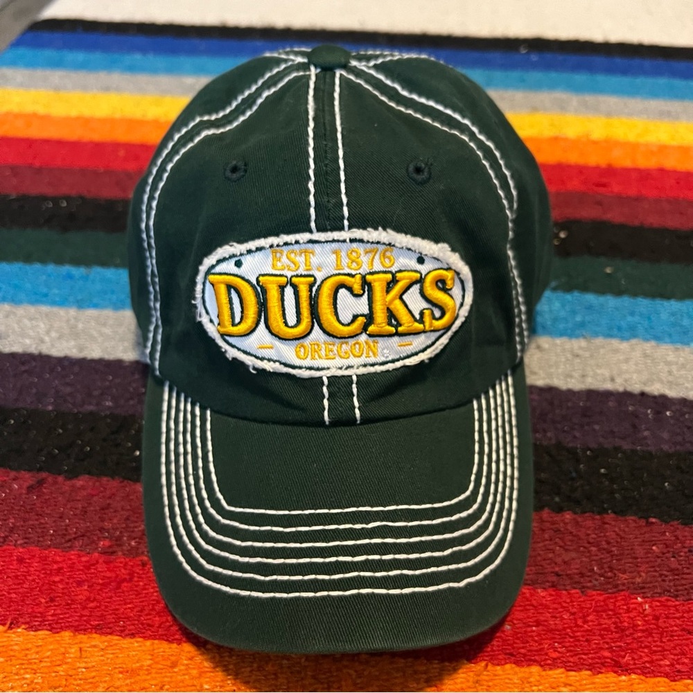 Captivating Headwear Oregon ducks Adjustable Hat